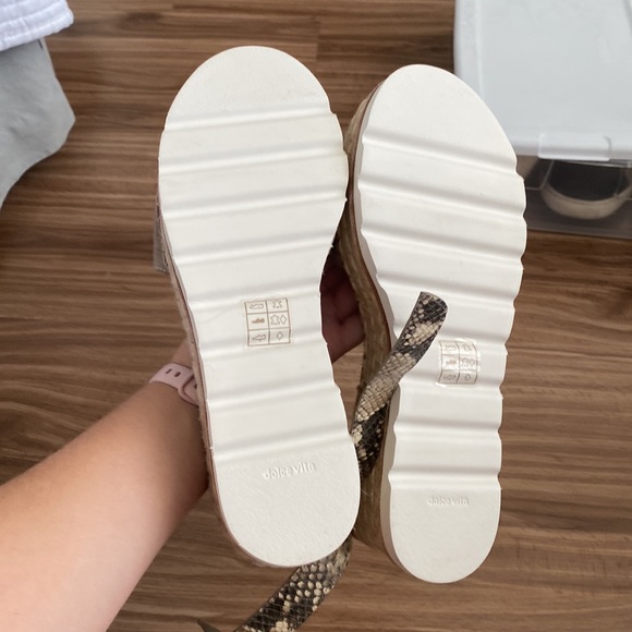 DOLCE VITA never worn sandals - Picture 3 of 4